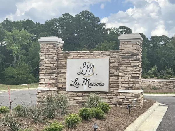 504 Central Circle, Flowood, MS 39232