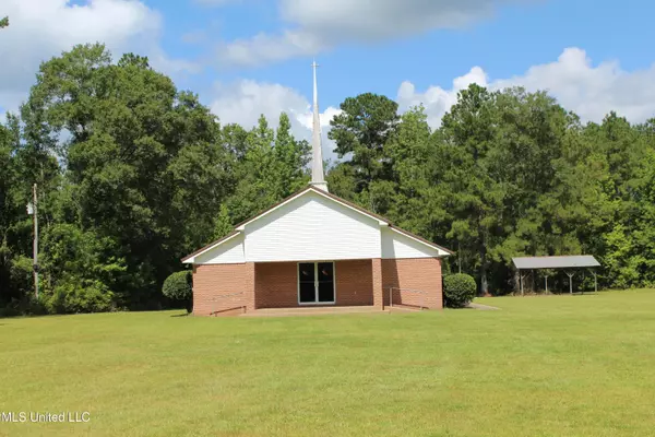 2223 Ford James Road, Lucedale, MS 39452