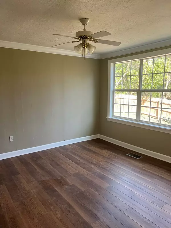 Natchez, MS 39120,427 Walnut