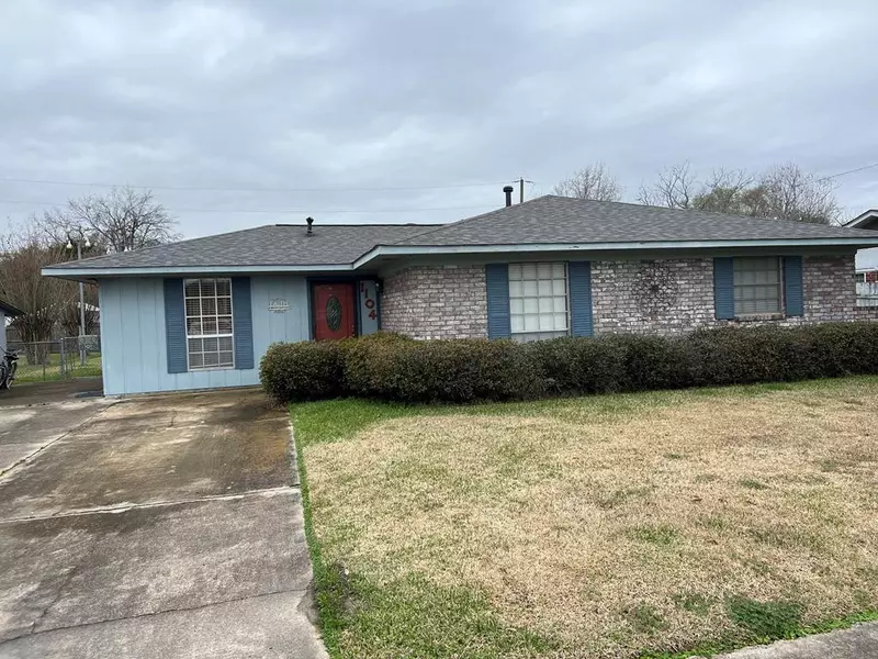 1104 Pear Street, Vidalia, LA 71373