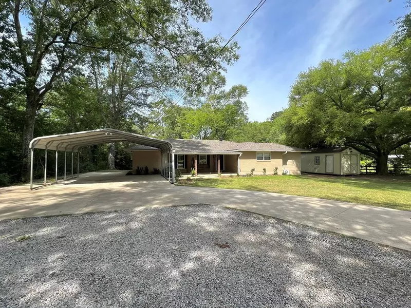 1943 Trinity Church Lane, Jackson, LA