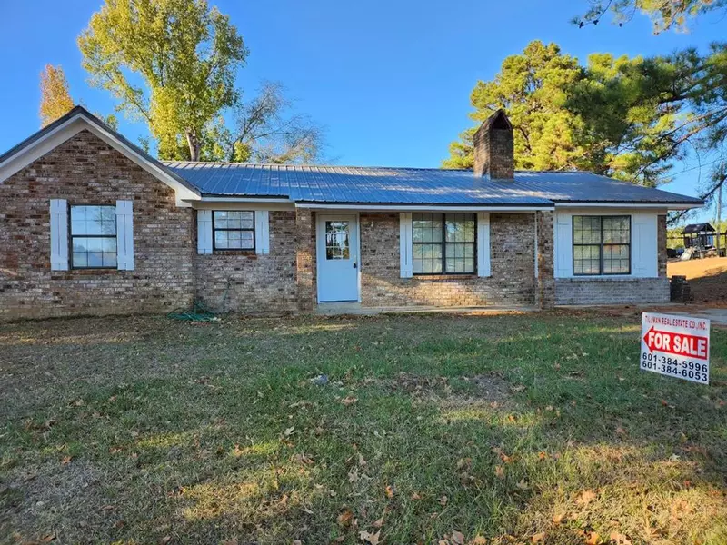 46 Pine Street, Roxie, MS 39661