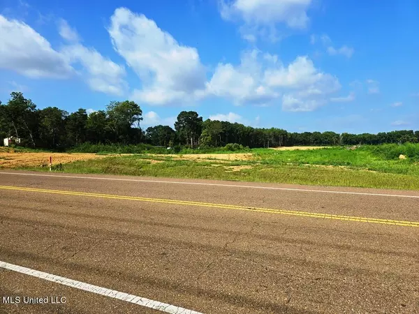 Scott Street, Senatobia, MS 38668