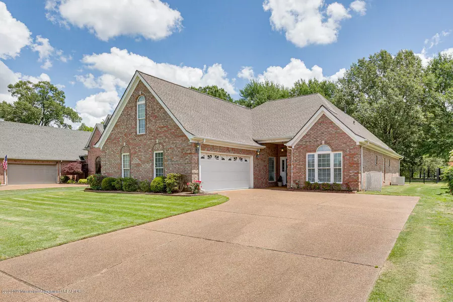 0 E Golden Oaks Loop, Southaven, MS 38671