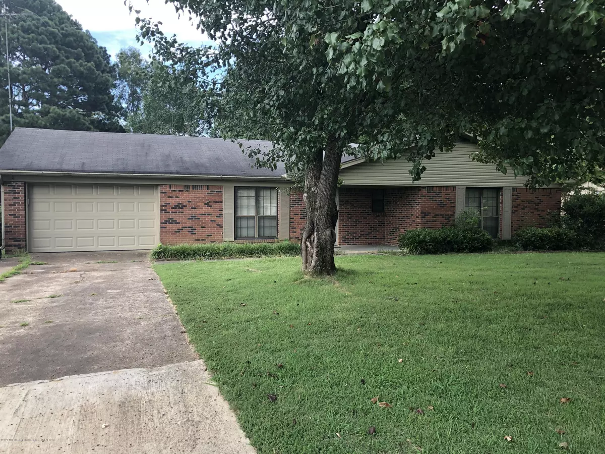 Senatobia, MS 38668,0 Mcclure Street