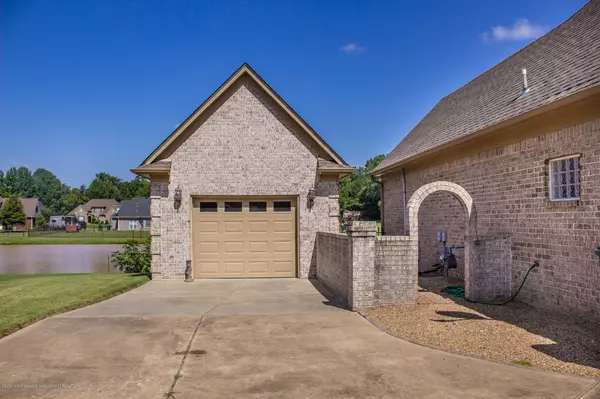 Southaven, MS 38672,0 Cobblewood Drive