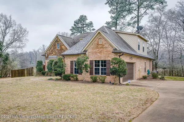 Byhalia, MS 38611,0 Fairview Road