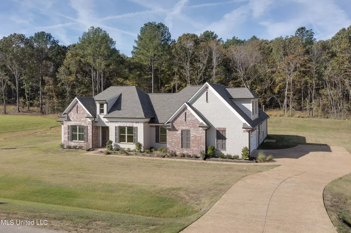 Byhalia, MS 38611,319 Fairview Trail