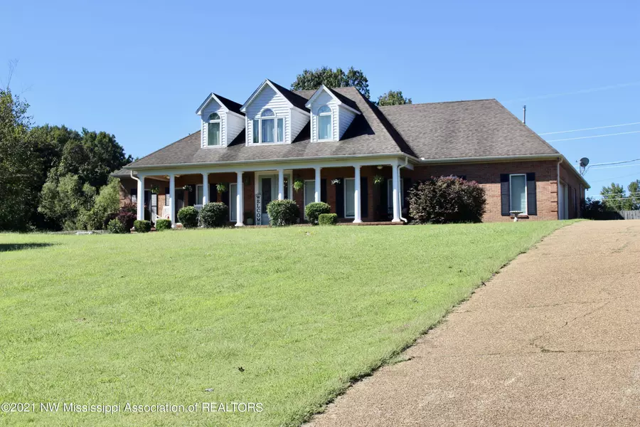 0 Old Lake Cove Cove, Batesville, MS 38606