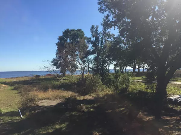 Ocean Springs, MS 39564,46 E Belle Fontaine Road