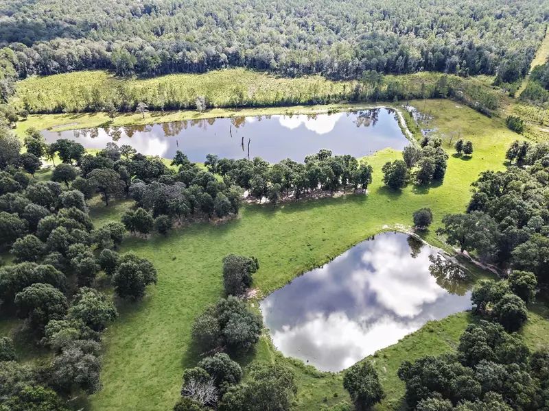 25 Country Oak Circle, Lucedale, MS 39452