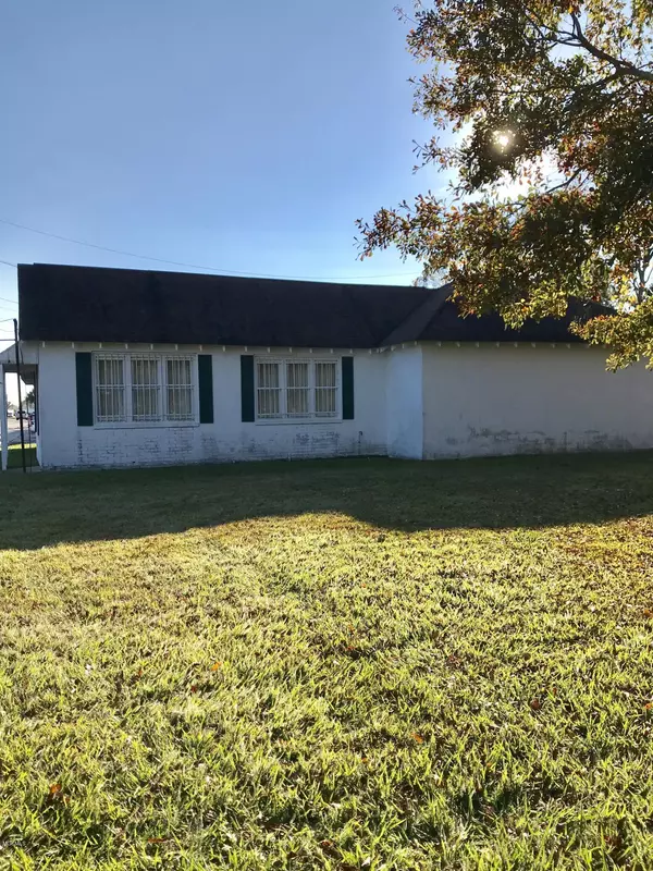 325 N Main Street, Picayune, MS 39466