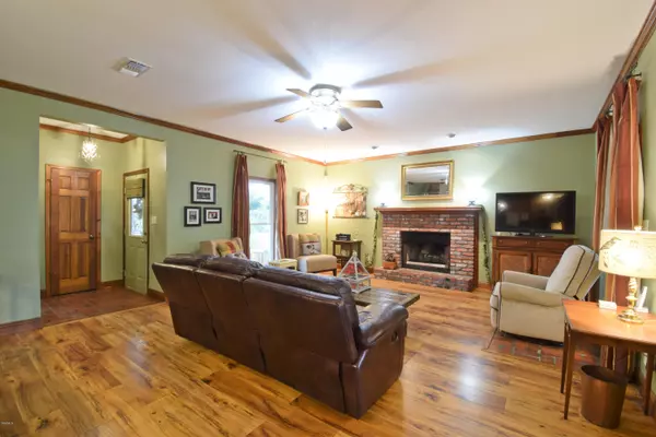 Long Beach, MS 39560,20332 Hayes Road