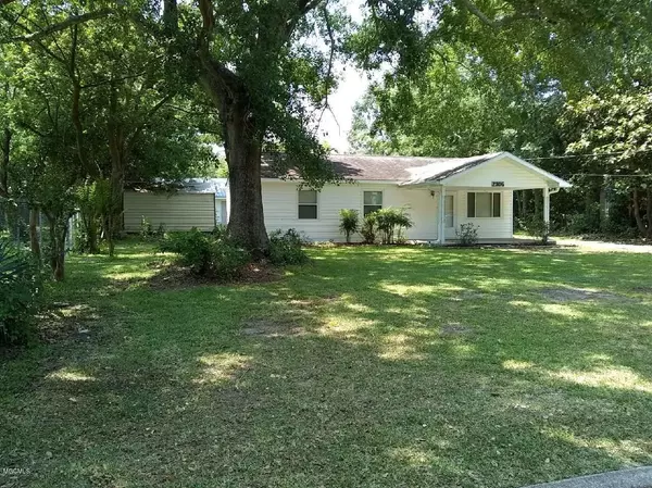 2306 Taft Avenue, Pascagoula, MS 39567