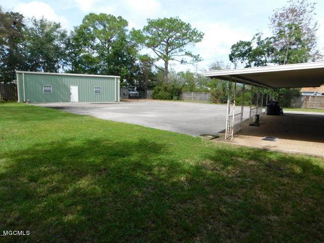 Ocean Springs, MS 39564,21 Davis Bayou Circle