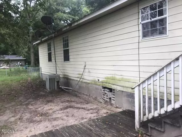 26144 Yellow Bluff Road, Lucedale, MS 39452