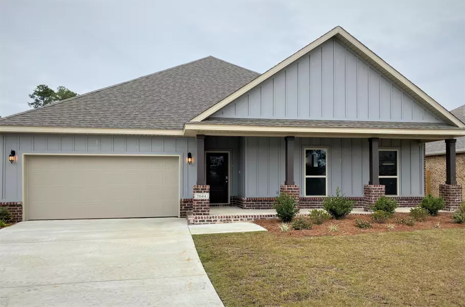 7044 Glen Eagle Drive, Biloxi, MS 39532