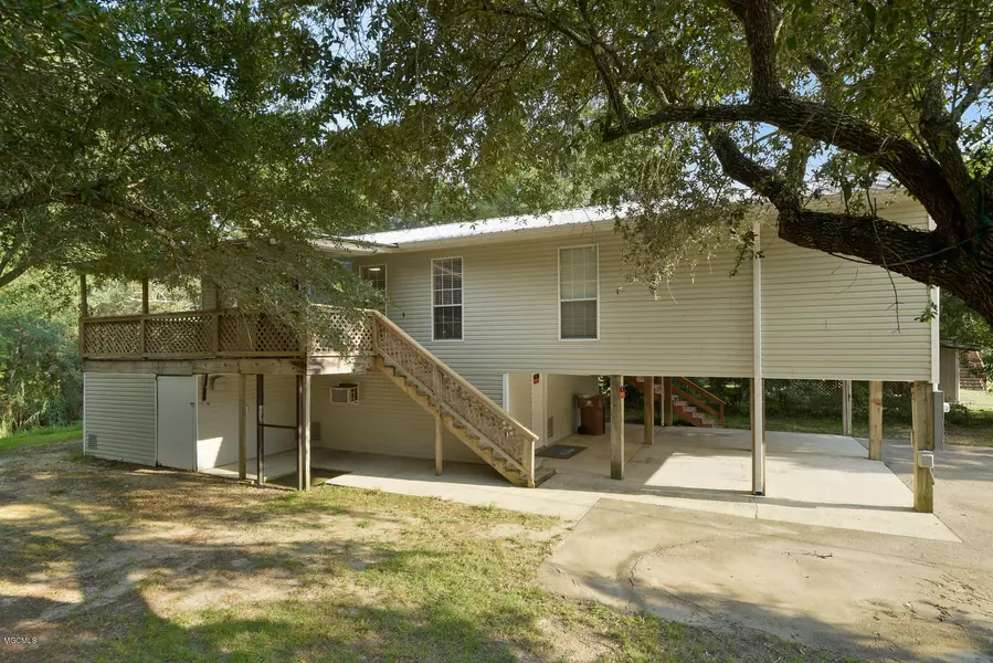 3496 Bayou Drive, Pass Christian, MS 39571