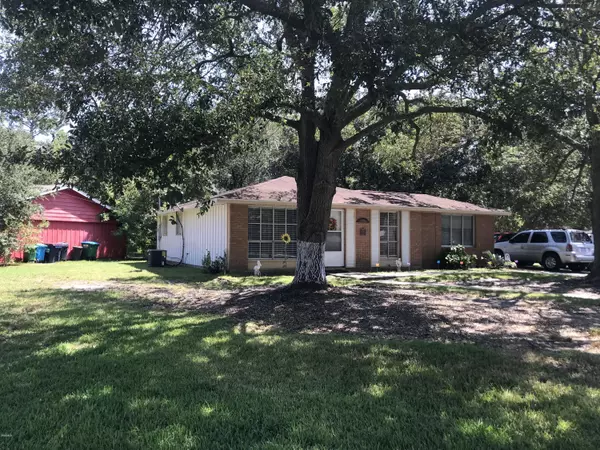 4308 Robinhood Drive, Pascagoula, MS 39581