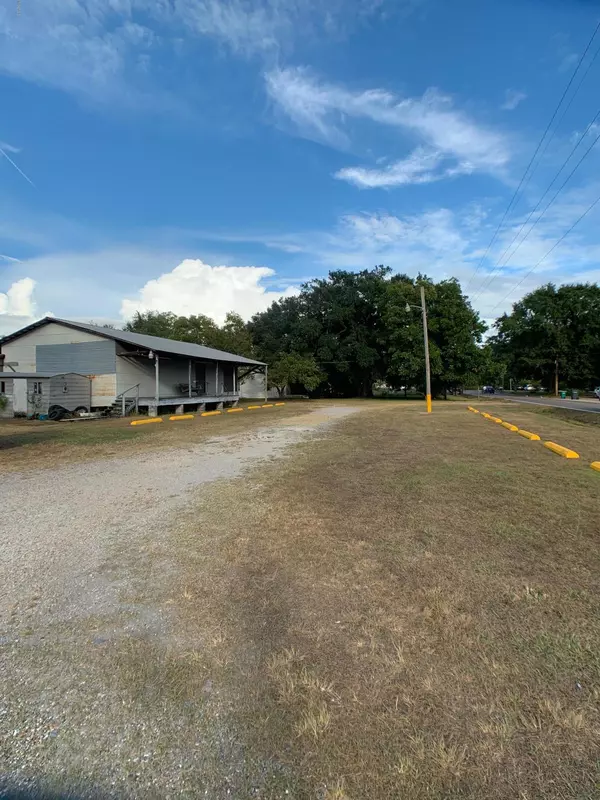 Long Beach, MS 39560,20100 Pineville Road