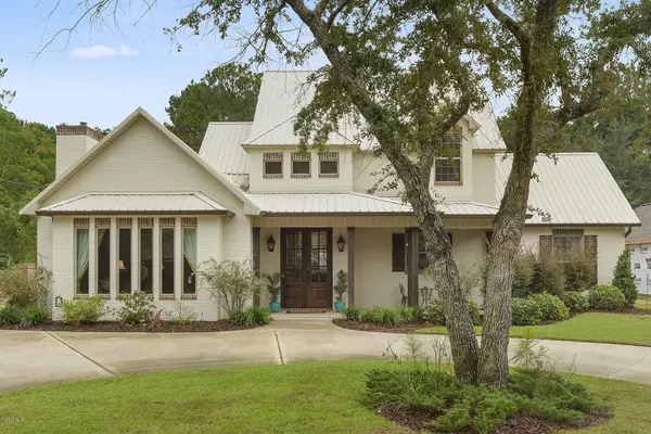 Ocean Springs, MS 39564,110 Heron Park Place