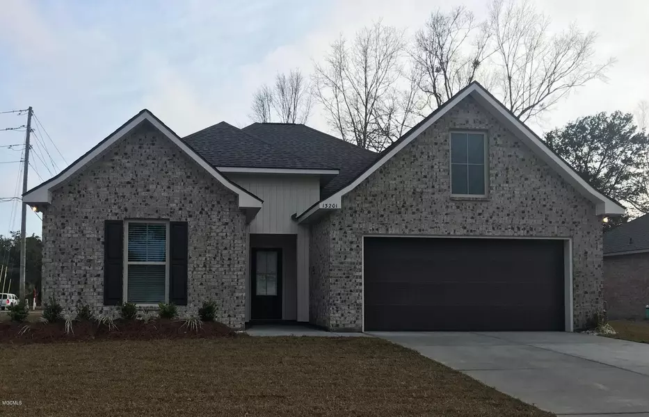 13201 W Jackson Lee Drive, Ocean Springs, MS 39564