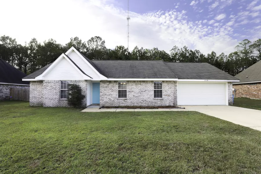 2205 Paula Circle, Ocean Springs, MS 39564
