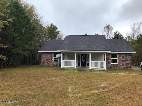 618 Dicks Street, Waveland, MS 39576