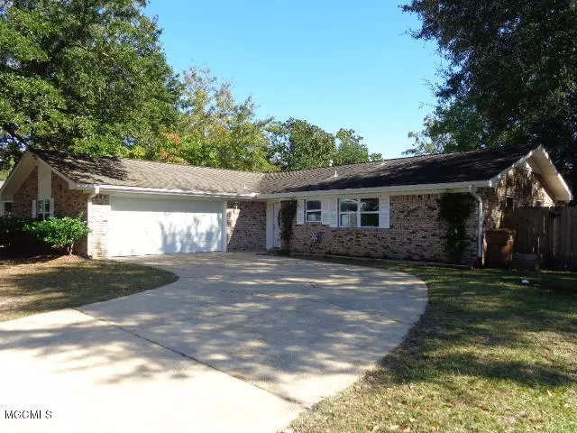 842 Auburn Drive, Biloxi, MS 39532
