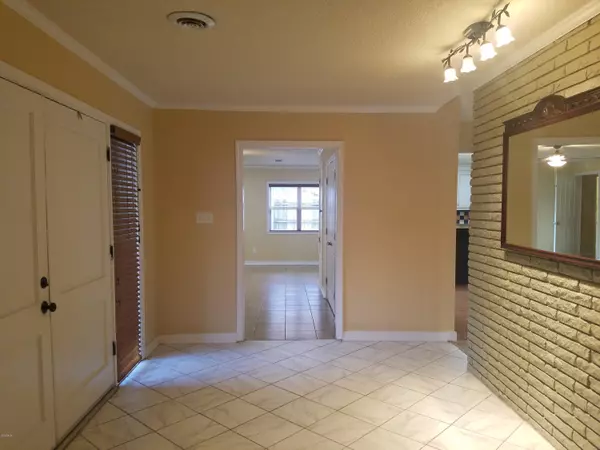 Long Beach, MS 39560,9 Chimney Cross