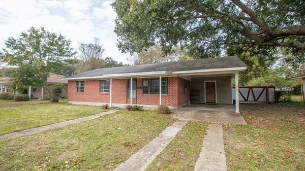 2195 St James Boulevard, Gulfport, MS 39507