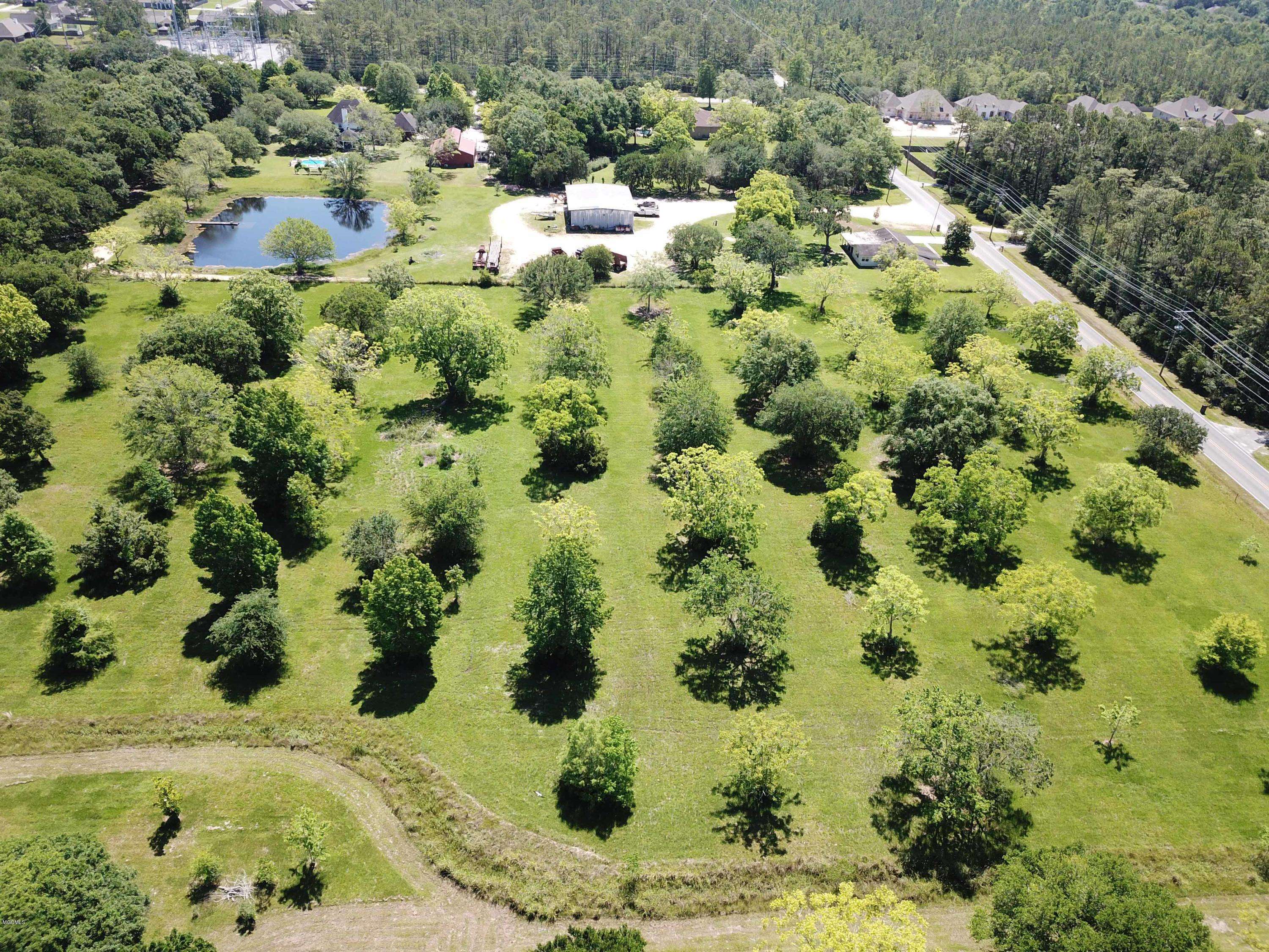 Ocean Springs, MS 39564,0 Fountainbleau Road