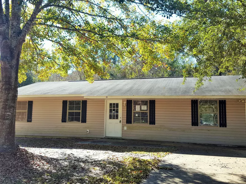 118 Barbara Circle, Ocean Springs, MS 39564