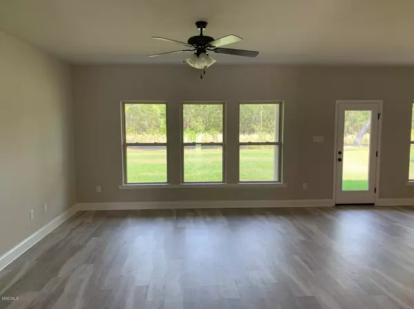 Ocean Springs, MS 39564,13220 W Jackson Lee Drive