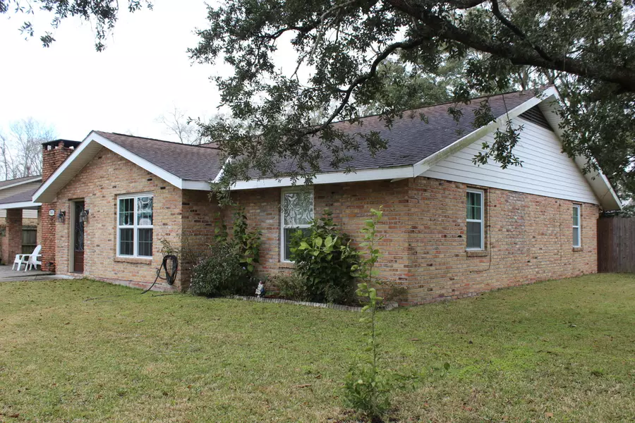 2003 Fulton Avenue, Pascagoula, MS 39567
