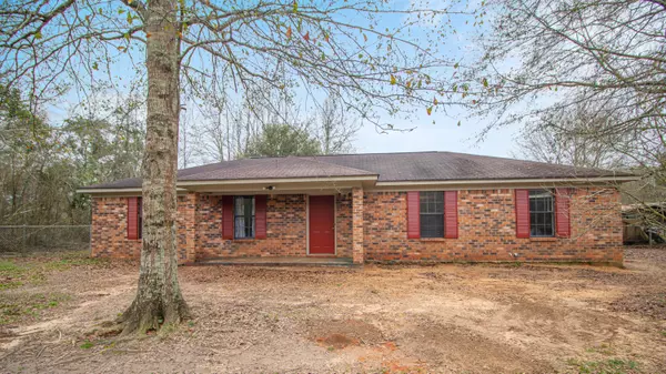 615 Clark Batson Road, Perkinston, MS 39573