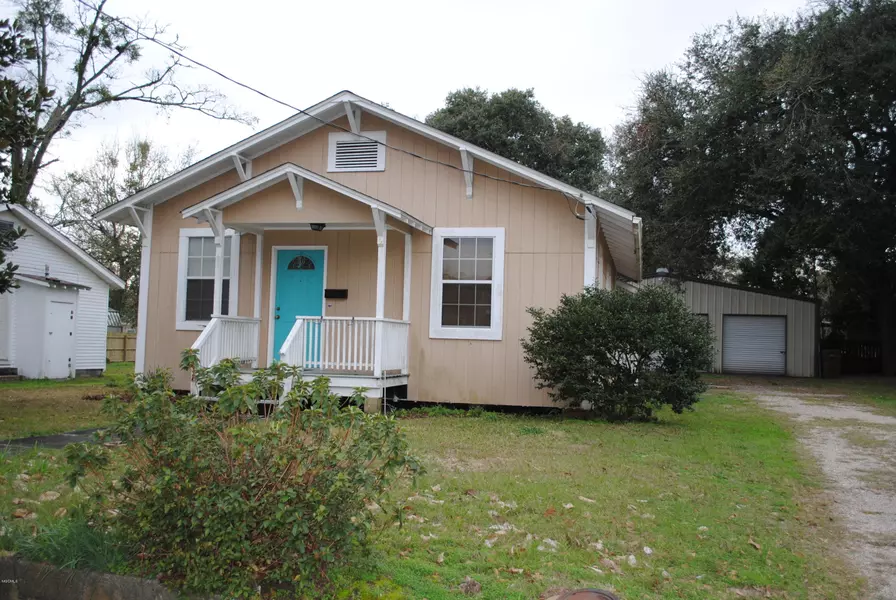 112 Central Avenue, Long Beach, MS 39560