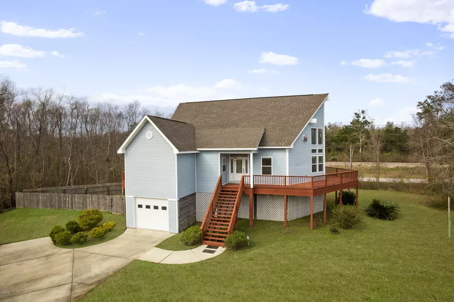 315 Vacation Lane, Waveland, MS 39576