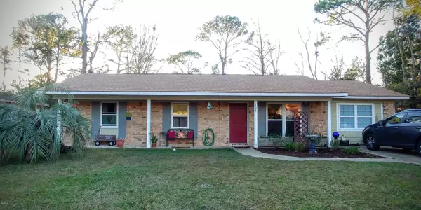 105 Niagara Avenue, Ocean Springs, MS 39564