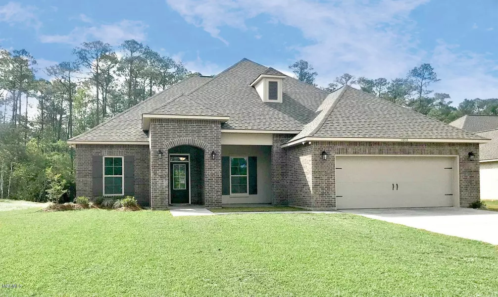 11813 Smokey Court, Ocean Springs, MS 39564
