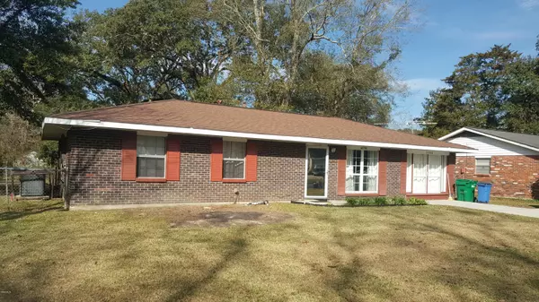 15904 Albany Drive, Biloxi, MS 39532