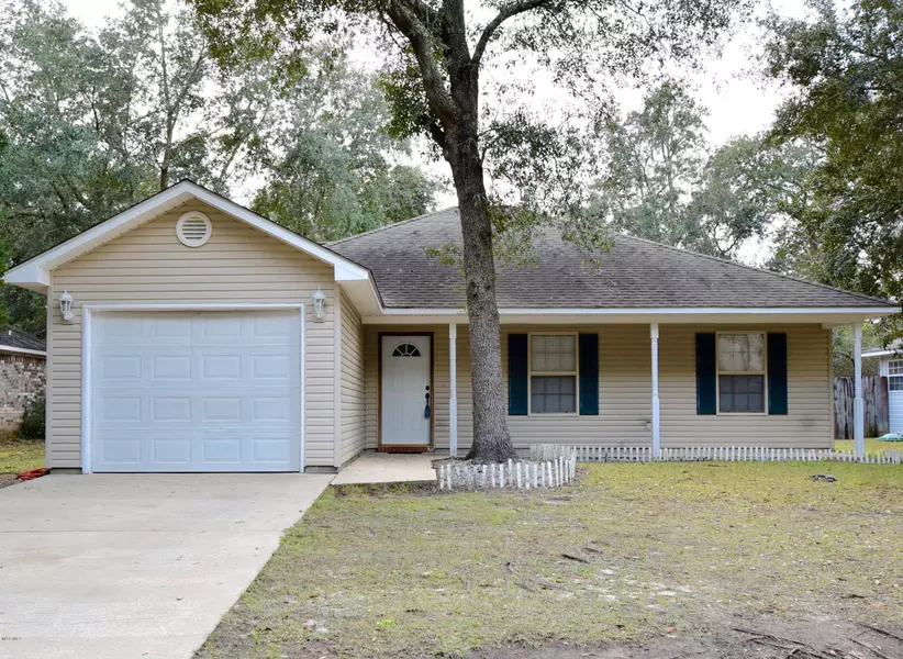 1617 S 9th Street, Ocean Springs, MS 39564
