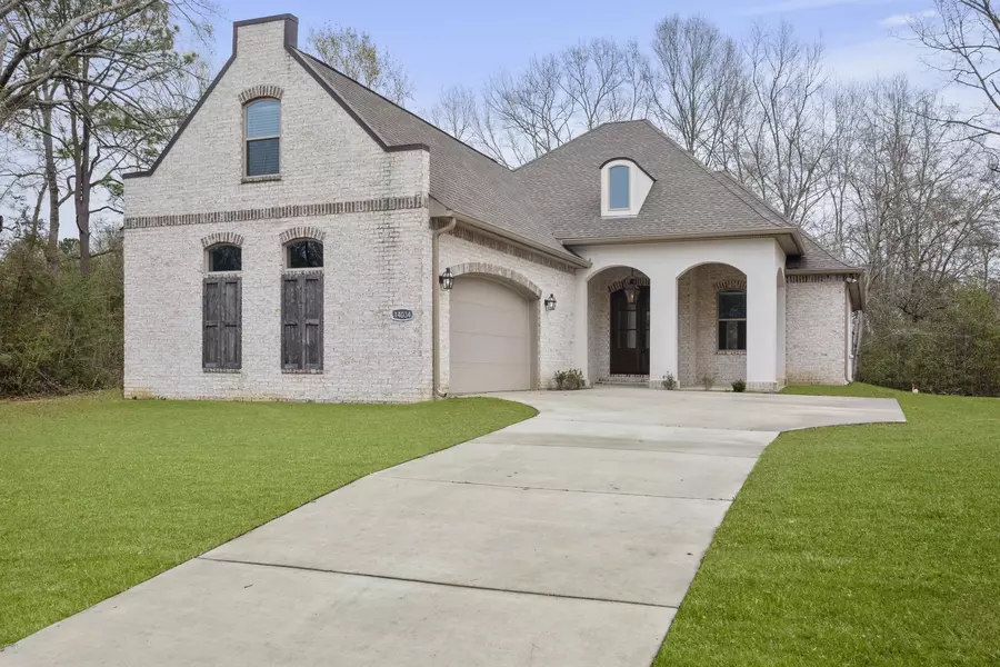 14034 Plantation Oaks Drive, Gulfport, MS 39503