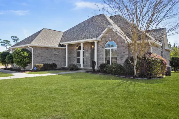 Ocean Springs, MS 39564,6108 E Mossy Oak Drive