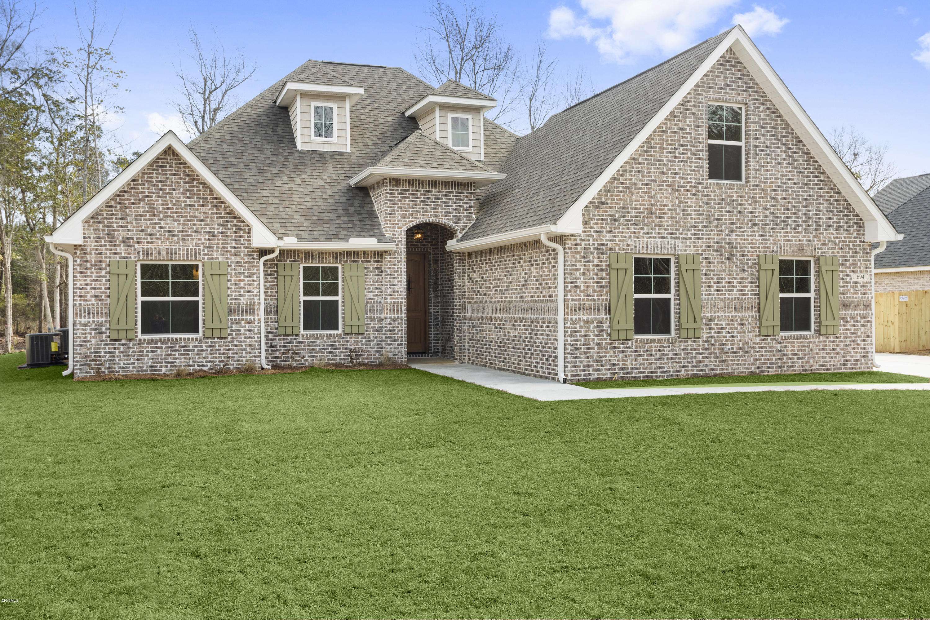 10503 W Landon Green Circle, Gulfport, MS 39503
