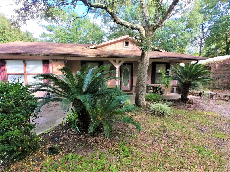 1612 S 10th Street, Ocean Springs, MS 39564