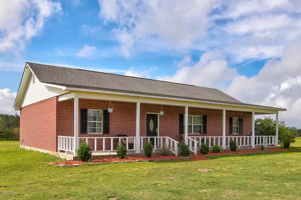 1175 Ellis Hodge Road, Lucedale, MS 39452