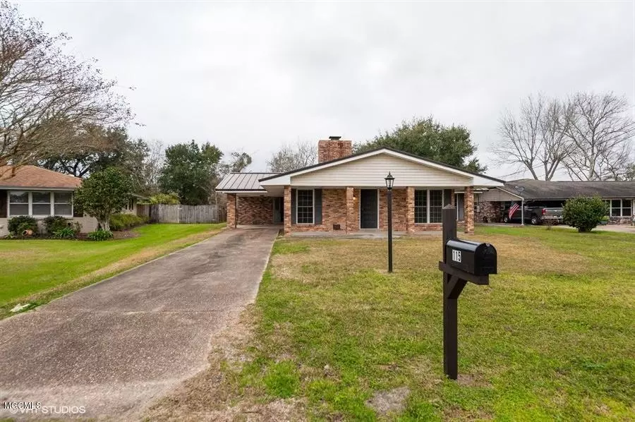 115 Charleswood Lane, Long Beach, MS 39560