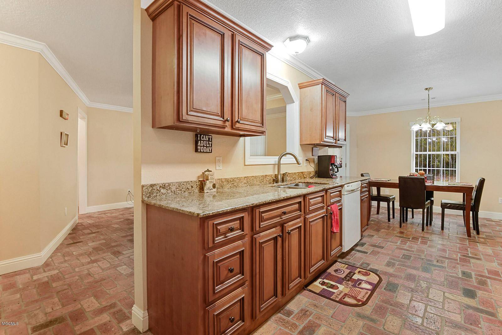 Ocean Springs, MS 39564,1020 Sycamore Street