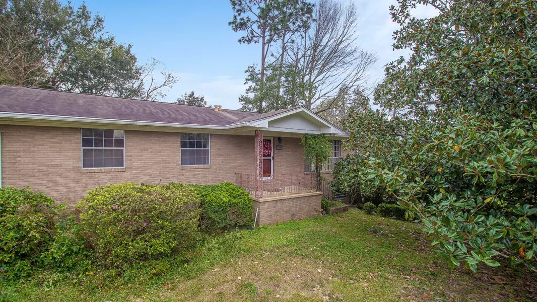 15305 Northwood Drive, Gulfport, MS 39503